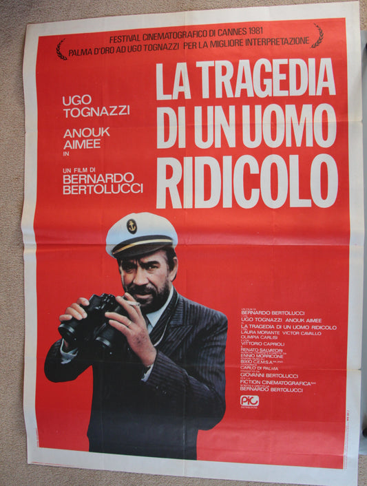 Il Tragedia di un uomo ridicolo, Tragedy of a Ridiculous Man